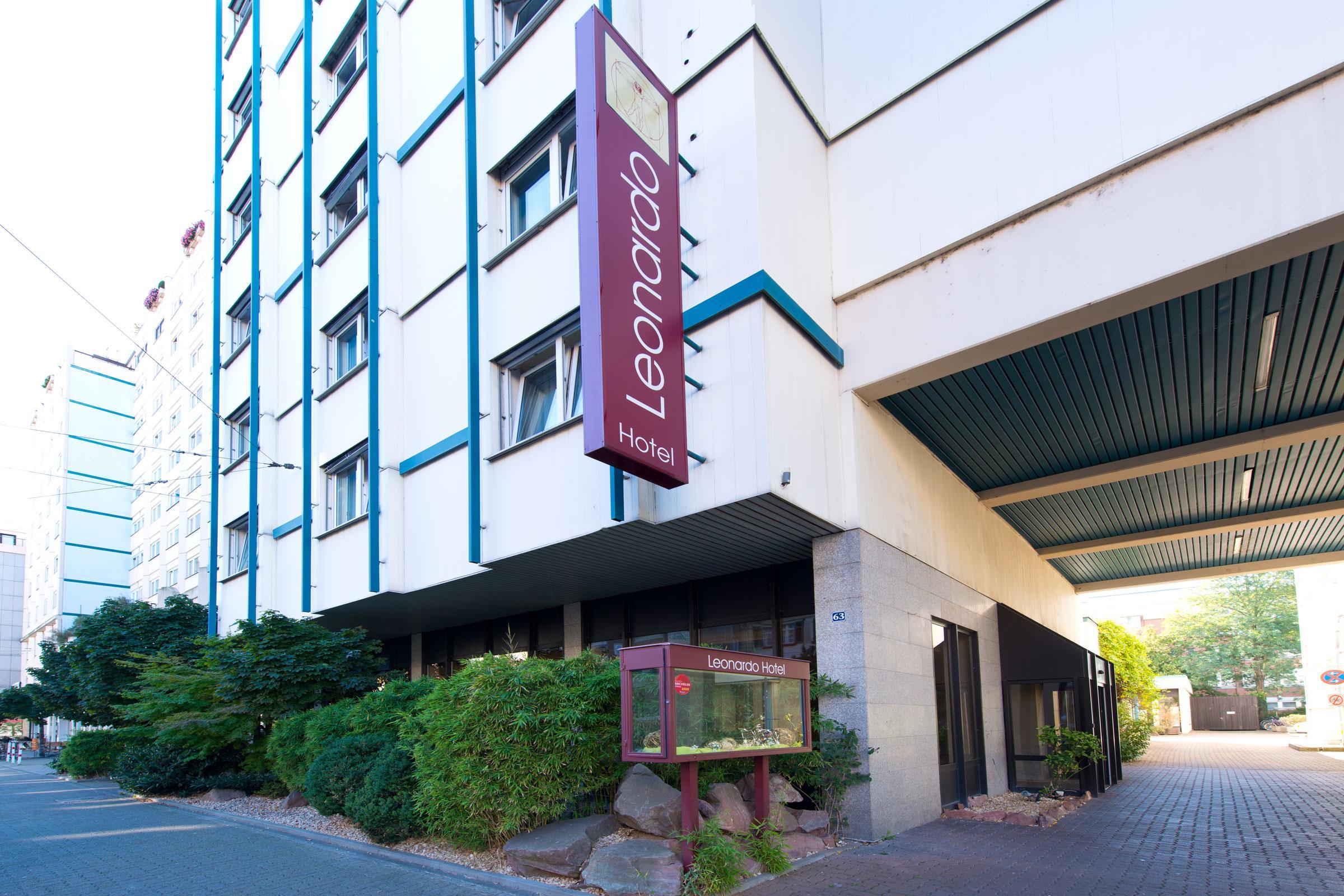 Leonardo Center 4*
