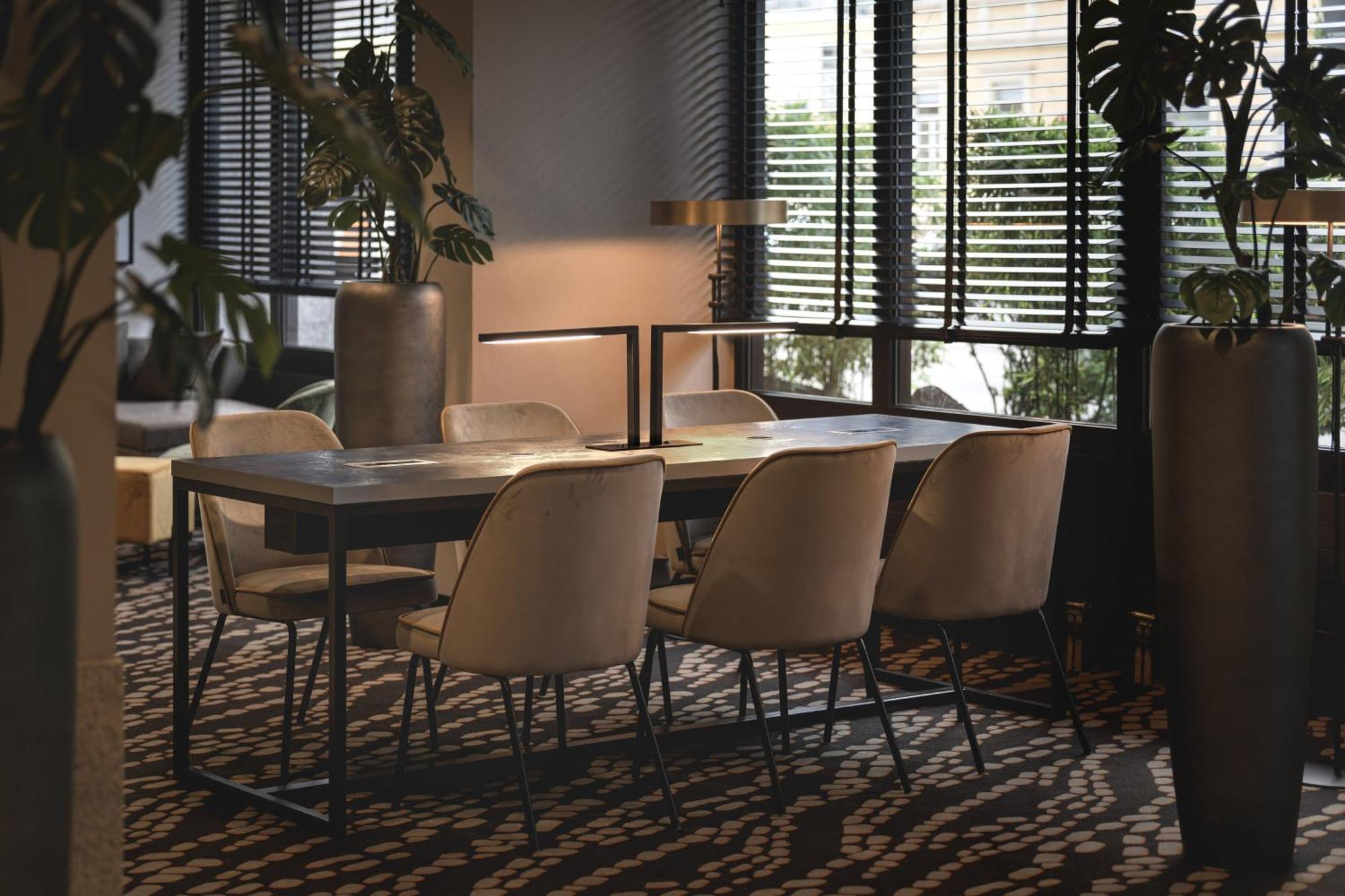 Hotel Leonardo Center 4*