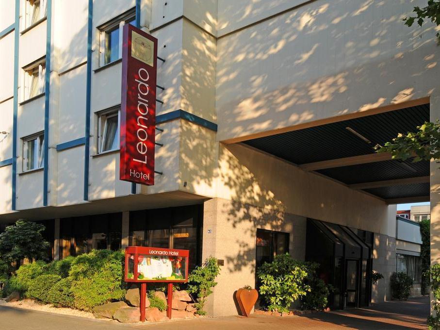 Leonardo Center 4*